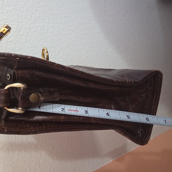 Vintage Chocolate 🍫 Tooled Leather Cliplock Closure Crossbody Bag - Picture 13 of 13